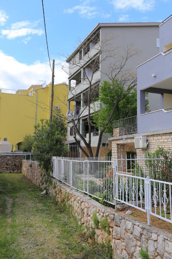 Apartment Nemira 17039A Tice Kültér fotó
