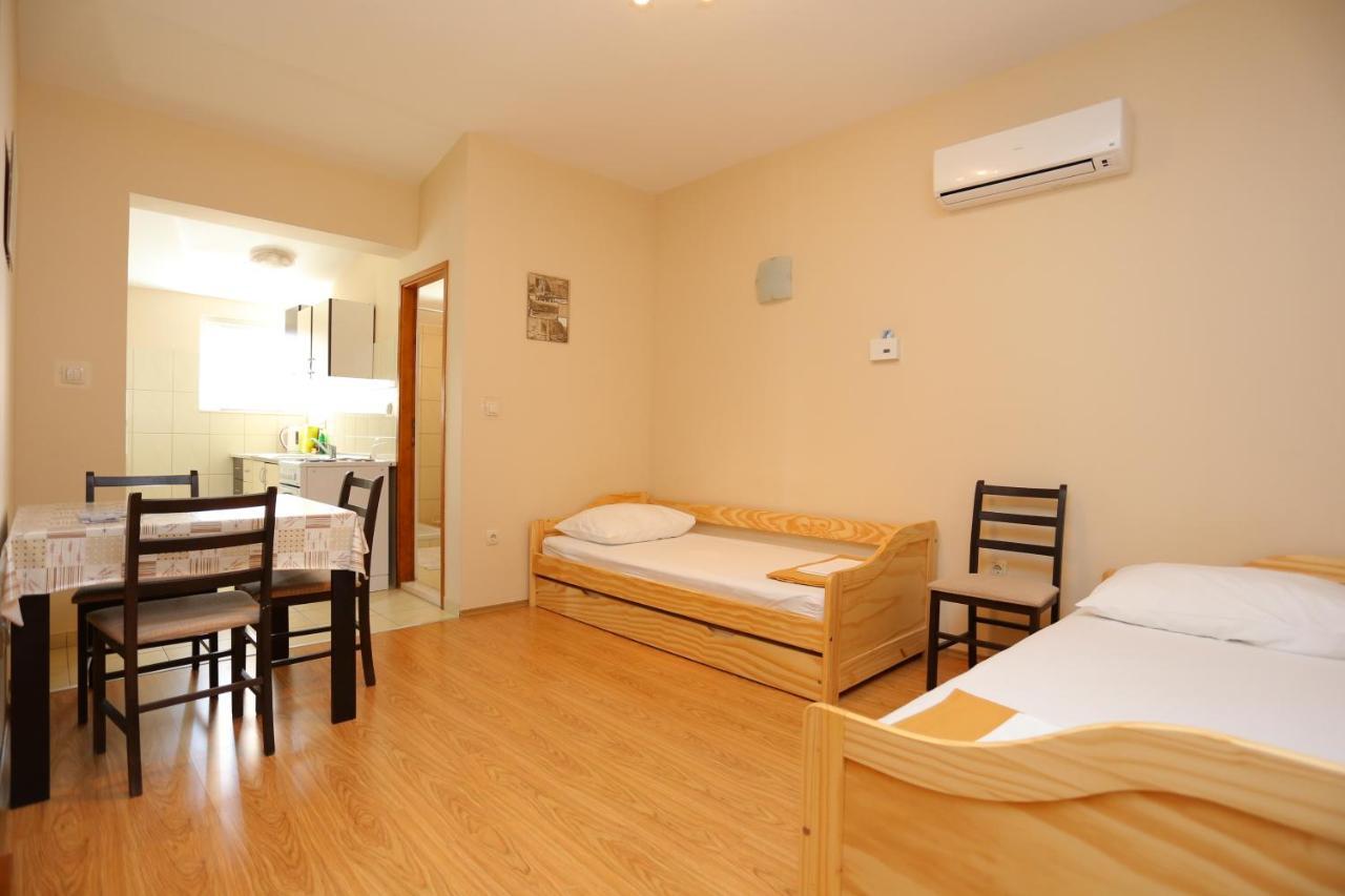 Apartment Nemira 17039A Tice Kültér fotó